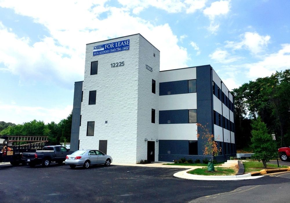 Amos Lane Office Building: 12225 Amos Ln, Fredericksburg, VA 22407